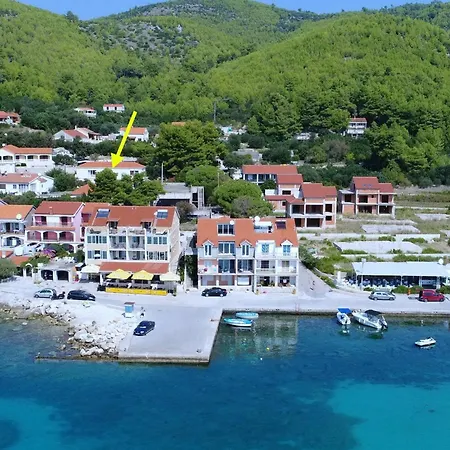 K & N -one Bedroom *