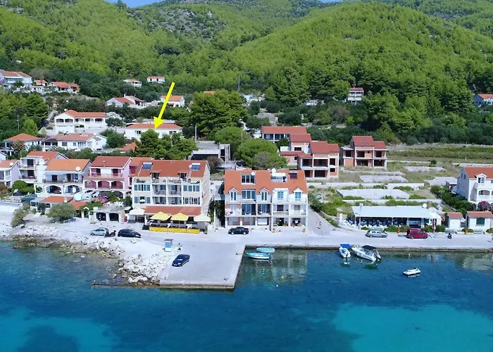 K & N -one Bedroom *