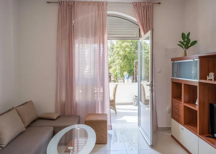 K & N -one Bedroom Daire